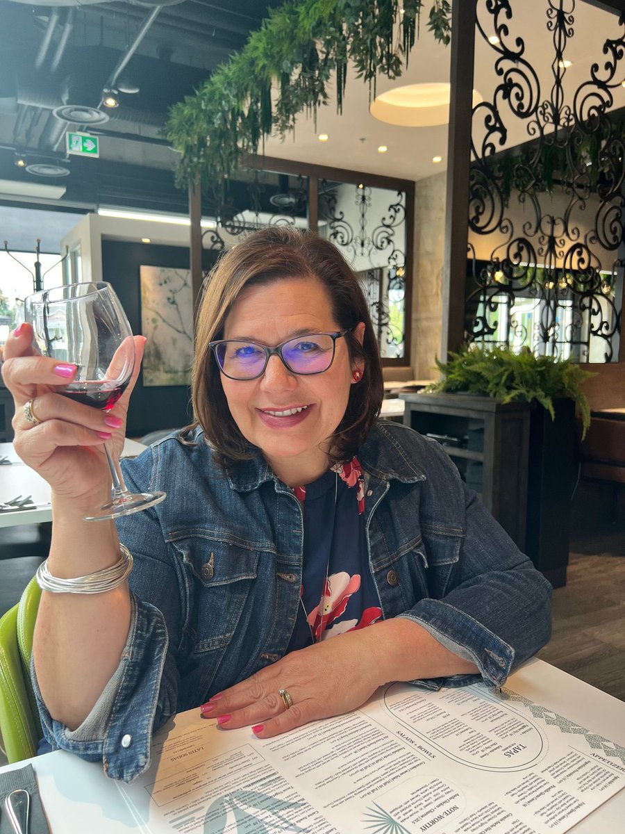 sbrucecanada's tweet photo. My girls treated me to a belated Mother’s Day brunch at a fantastic Latino-inspired restaurant, #ElCorazon, in #yeg today.
Upon arrival, they offered free wine! ❤️ Happy Saturday. https://t.co/r21An6vXBS