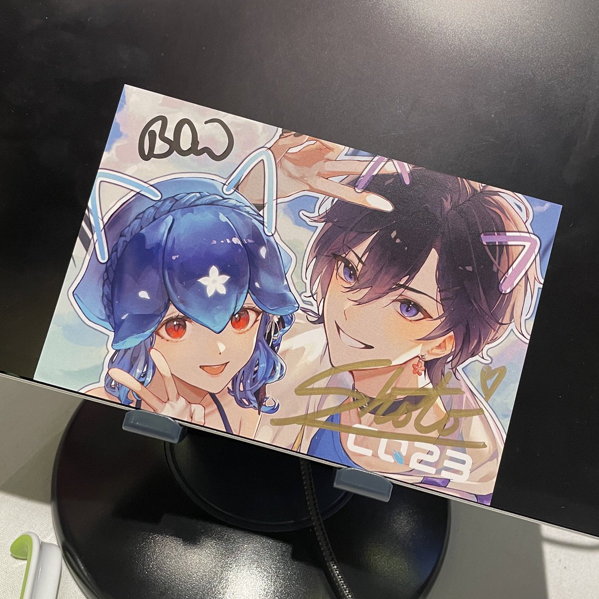 「Yey 」|Yoku @ MofuBuns merchのイラスト