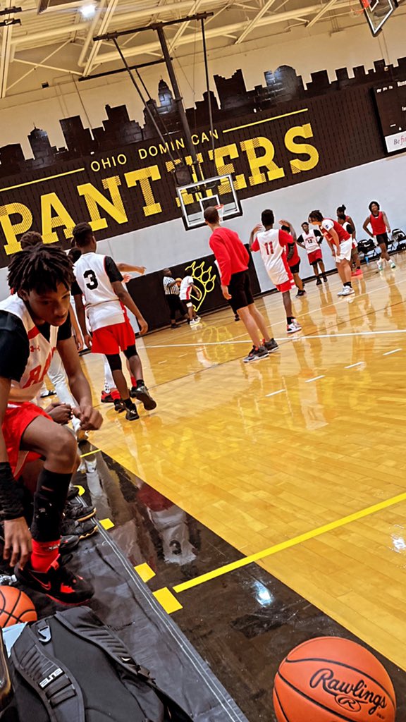 Juice_smith2's tweet photo. ❤️🏀🔥ODU Middle School Shootout https://t.co/80m9LFtgsI