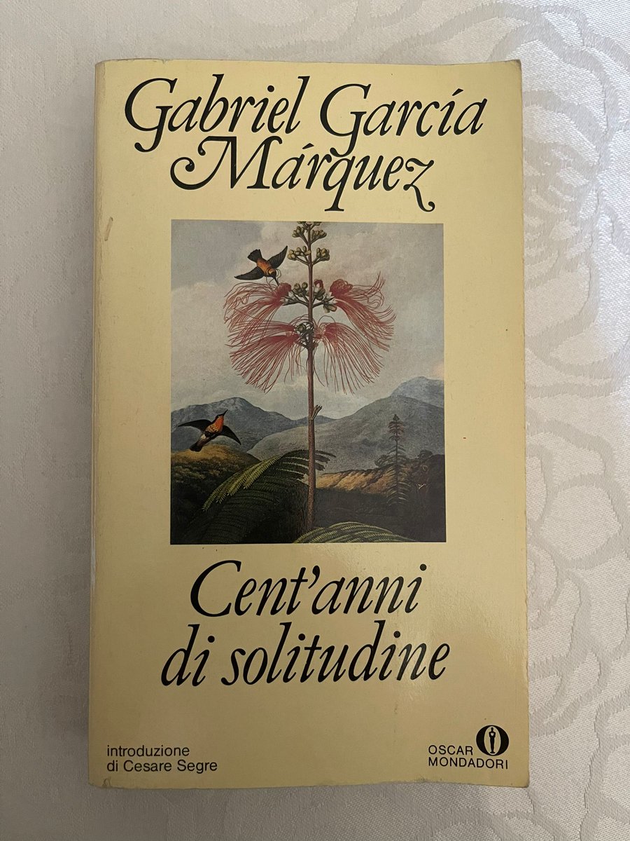 Il libro di oggi:           
📒 Cent'anni di solitudine - Gabriel García Márquez
#leggere #libridellacultura #18giugno #cultura #librodelgiorno