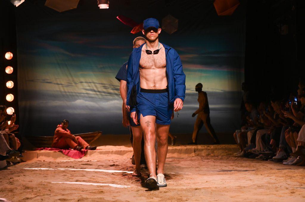 London Fashion Week ran between 9-12 June and was the beginning of a new menswear “pilot”. Drapers examines the new format. 

#fashion #fashionnews #LondonFashionWeek #retail #retailnews #menswear bit.ly/46aQPTC