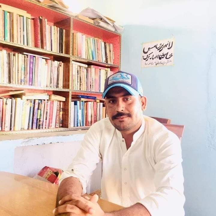 AbrarBso's tweet photo. بلوچ اسٹوڈنٹس ایکشن کمیٹی کے نومنتخب چیئرمین شبر بلوچ کو مبارکباد کہتے ہیں اسی امید کے ساتھ طلباء سیاست میں طلباء کے شعوری بنیادوں پر تربیت میں اہم کردار ادا کریں گے اور طلباء تنظیموں کے اتحاد و اتفاق میں بھی کلیدی کردار ادا کریں گے ۔ 
@BSAC_org @SbRaskoe @NQuddos_NP https://t.co/r0OK4NAirL