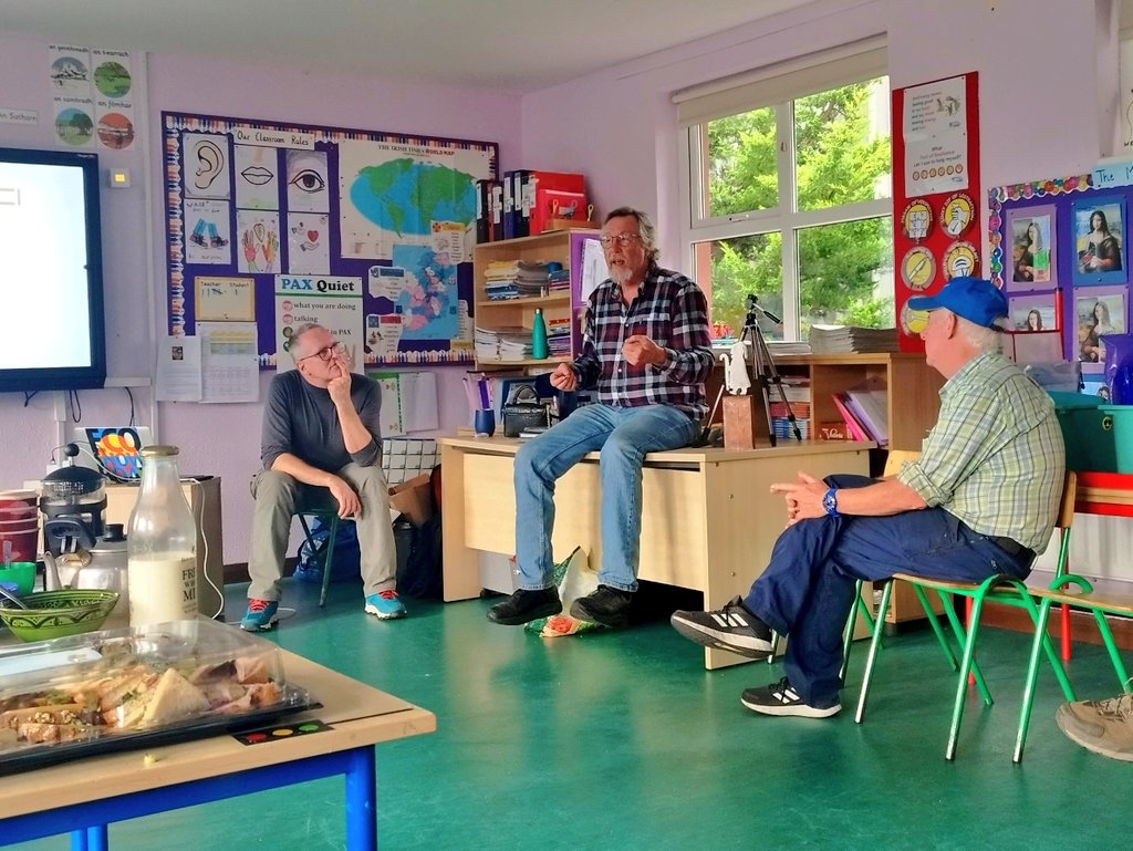 CaitrionaDevery's tweet photo. Great talks in Pollagh by @mcdonafiona2 and Kevin O'Dwyer today @EcoShowboat event today, both partly about bogs... From GHG emission measurement to a pilgrim's path through the bog from Lemanaghan to Clonmacnoise

Accompanied by crazy lightning ⚡💥⚡ https://t.co/MbdplmDKA7