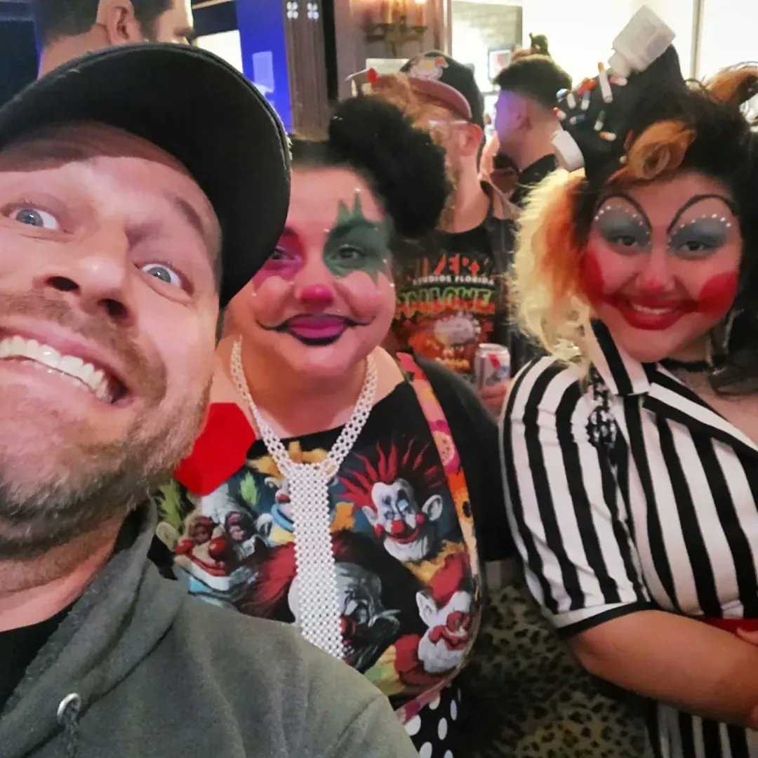 DeathByPodcast's tweet photo. The #KillerKlownsFromOuterSpace show @musicboxtheatre last night was so fun I'm now a little less afraid of klowns. A little. #horror #HorrorFam #HorrorCommunity #horrorhouse #horrormovies https://t.co/r68hRt1dXu