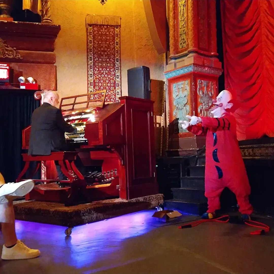 DeathByPodcast's tweet photo. The #KillerKlownsFromOuterSpace show @musicboxtheatre last night was so fun I'm now a little less afraid of klowns. A little. #horror #HorrorFam #HorrorCommunity #horrorhouse #horrormovies https://t.co/r68hRt1dXu