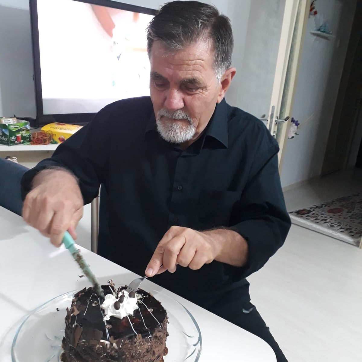 Hem doğum günüm, hem babalar günü.Ne güzel bir gün...Bütün babaların babalar gününü kutlarım.