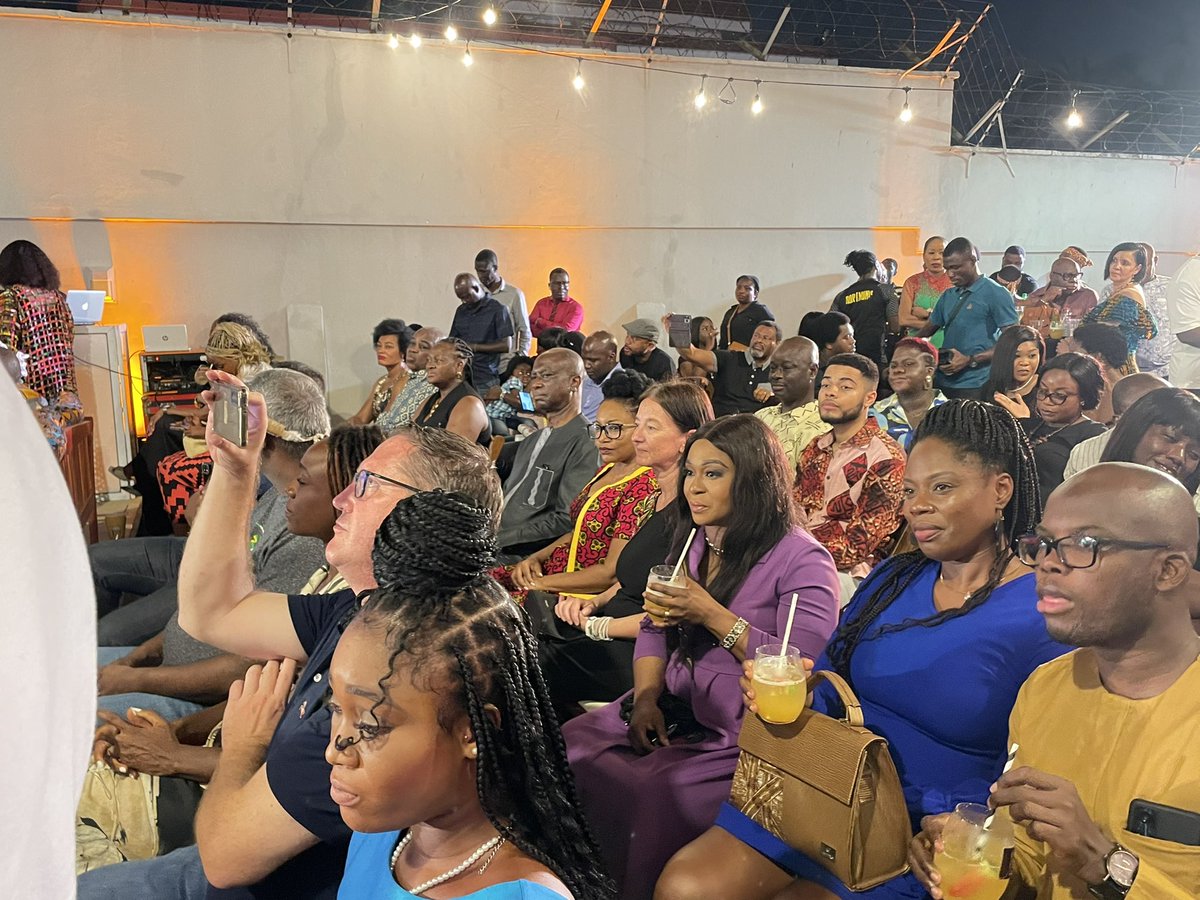 KobbyKyei_'s tweet photo. SHAKA MOVIE ๐ฟ PREMIERE AT THE RESIDENCE OF THE HIGH COMMISSIONER OF SOUTH AFRICA.
#AfricaStory #TheBlogger #KobbyKyeiNews https://t.co/HLYgsno0JV