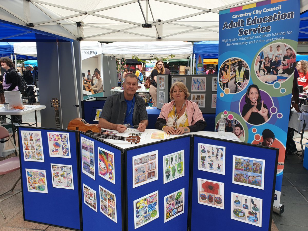 howardcaes's tweet photo. Privileged to be part of the launch of Coventry Positive Images Festival. Promoting Performing Arts, Visual Arts, Crafts & other adult learning courses. Thanks to Michael Melbourne & Lynda Powell @CoventryAdultEd @coventrycc #PositiveImages #FiveWaysToWellbeing #trysomethingnew https://t.co/HCjO42wZ0D
