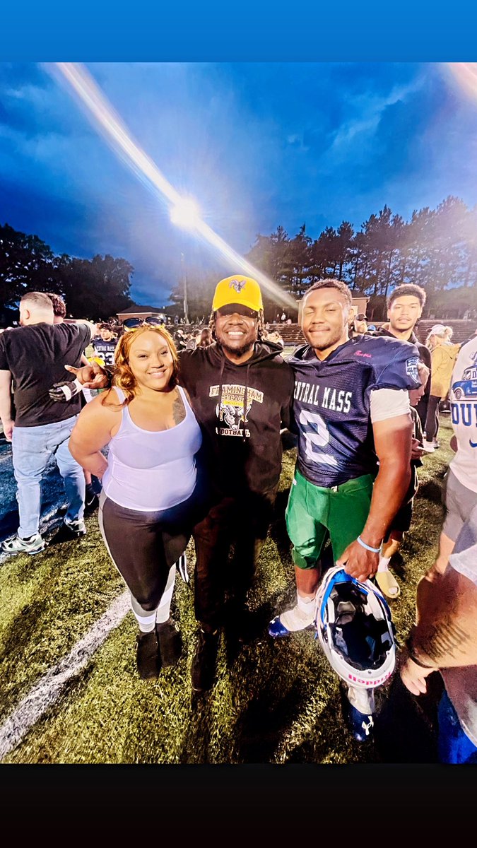 CoachDice561's tweet photo. Great All-Star Game @StinsonNewton to wrap up a great high school career…Now it’s time to put on that ⚫️🟡⚪️🐏 #jersey @fsuramsfootball  #roadtofallball #2023season 🙌🏾 #rbs #donumbers https://t.co/lJdgbQ7vwr