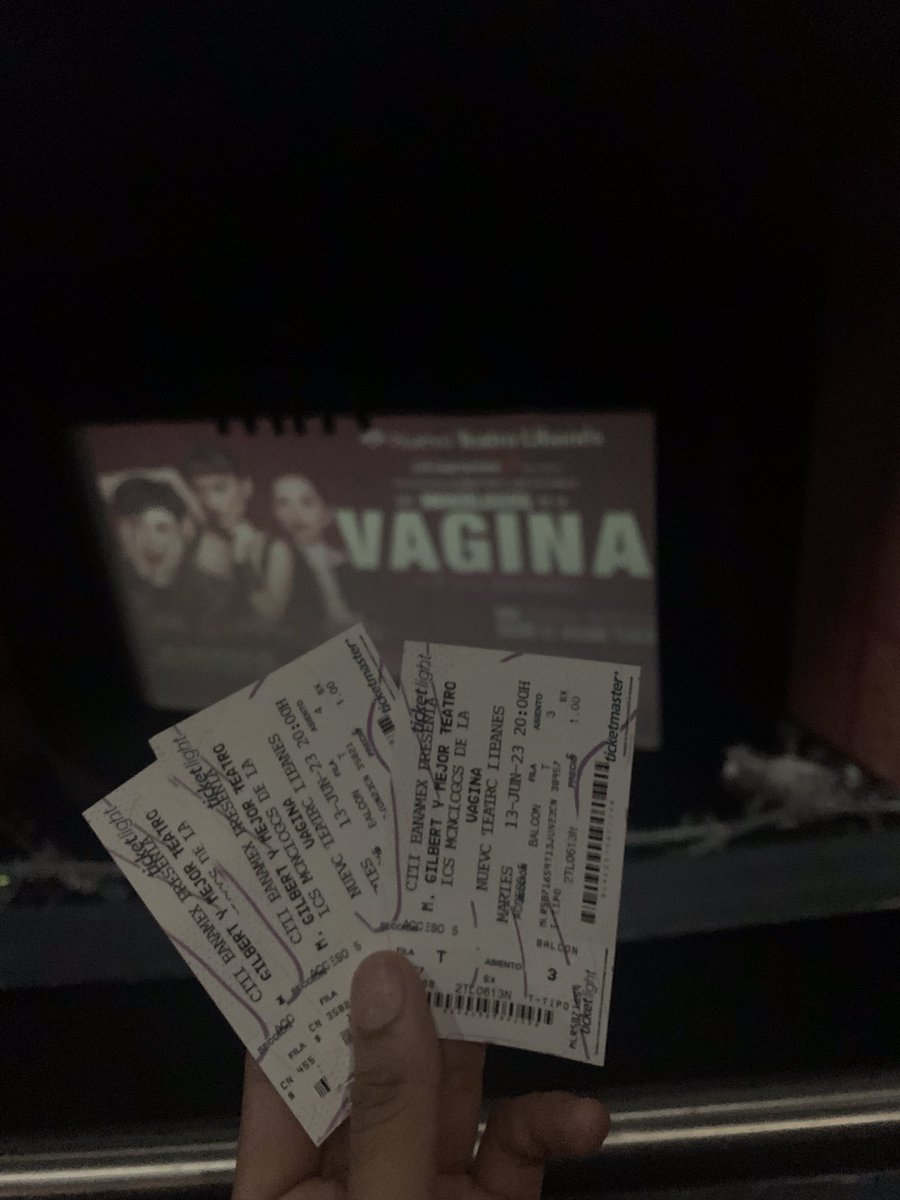 Cecile_vzesp's tweet photo. El martes pasado tuvimos la oportunidad de disfrutar la nueva adaptación “Monólogos de la vagina” en el teatro Libanés. 
@CineSpoilersMex muchas gracias por las cortesías. ✨🎭 https://t.co/MuKdBzl8hQ