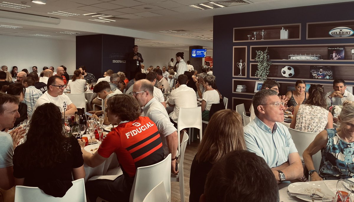 Maxime ROSSARD (@maximerossard) on Twitter photo Les invités profitent du salon Infront avant ce match qui s’annonce déjà exceptionnel et qui déterminera le grand vainqueur du TOP 14 entre le <a href="/StadeToulousain/">Stade Toulousain</a> vs <a href="/staderochelais/">Stade Rochelais</a>
#top14 #hospitality #StadedeFrance #Infront Les invités profitent du salon Infront avant ce match qui s’annonce déjà exceptionnel et qui déterminera le grand vainqueur du TOP 14 entre le <a href="/StadeToulousain/">Stade Toulousain</a> vs <a href="/staderochelais/">Stade Rochelais</a>
#top14 #hospitality #StadedeFrance #Infront