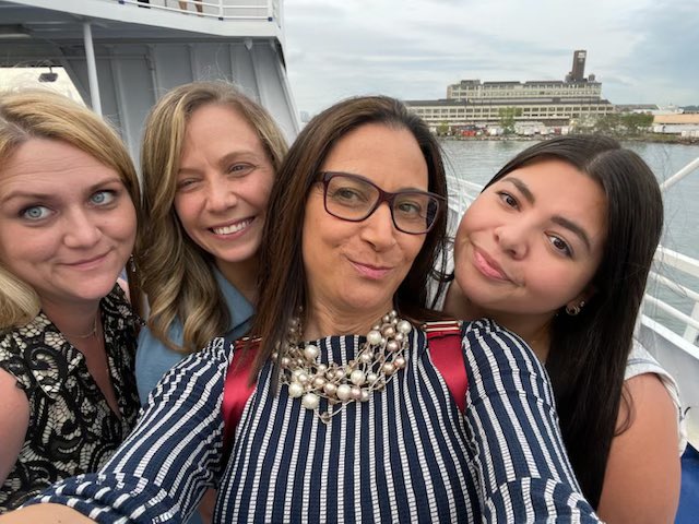 msromeroxhs tweet media