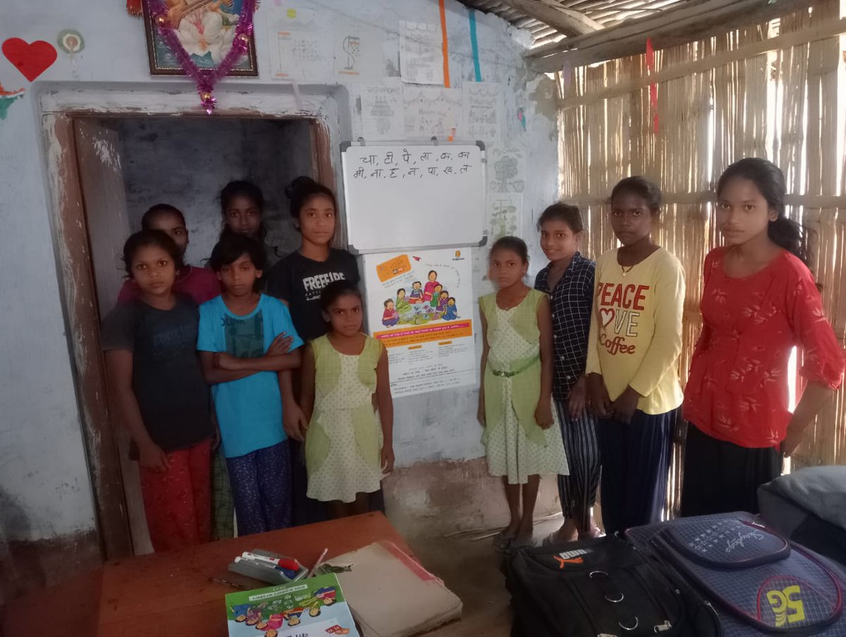 iSakshamWork's tweet photo. 🌞📚 Glimpses of our Summer Camps led by Edu-leaders in Bihar! Despite scorching heat (41-46°C), children enjoy safe &amp; fun learning spaces indoors. Engaging in exciting activities, they beat the heat while expanding knowledge. Learning never stops! #SummerCamps #EduLeaders 🏕️🌳 https://t.co/QyNqk1x6Yb