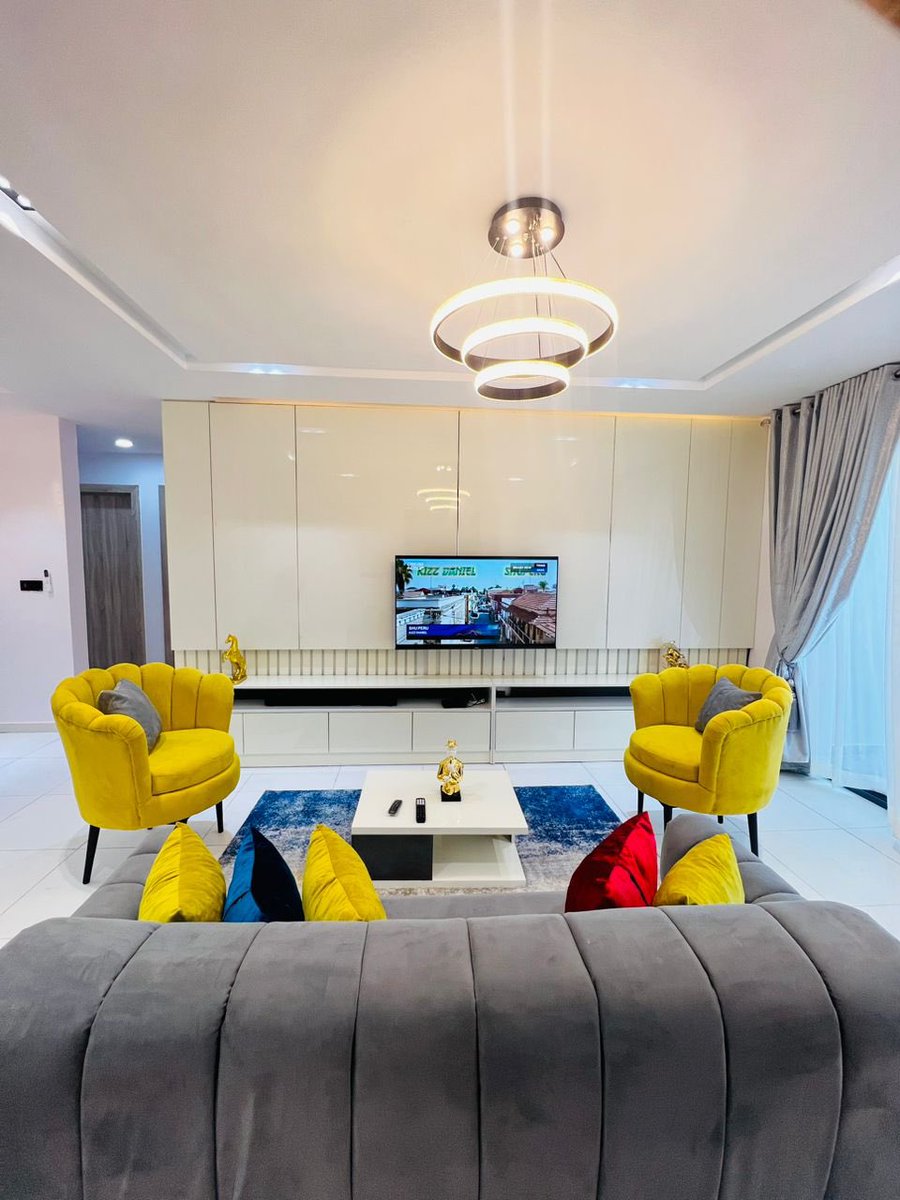 Shortlet_byburs's tweet photo. This Luxury 2 Bedroom Apartment in Ikate Lekki is available for today’s booking.

Price: 80k per night 

Comes with Swimming Pool and other amenities.

#airbnb #shortlet #propertyforsale #BattleOnBukaStreet #luxuryhomes #luxuryrealestate #vacationrental https://t.co/TzN0QTMnWS