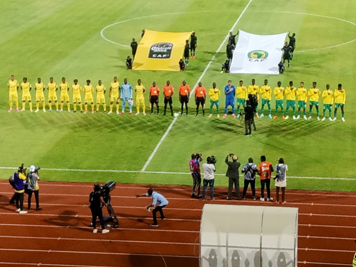 DohouMessan's tweet photo. #5e journée Elim #CAN #Côte d'Ivoire 2023
#Bénin 0 - 1 #Sénégal
70mn de jeu
Changement niveau beninois entré en jeu de Andréas Hountondji et de Marcelin Koukpo à la place de Jodel Dossou et Steve Mounier

#caf, #fbf #fsf https://t.co/qaRrNMXVM3