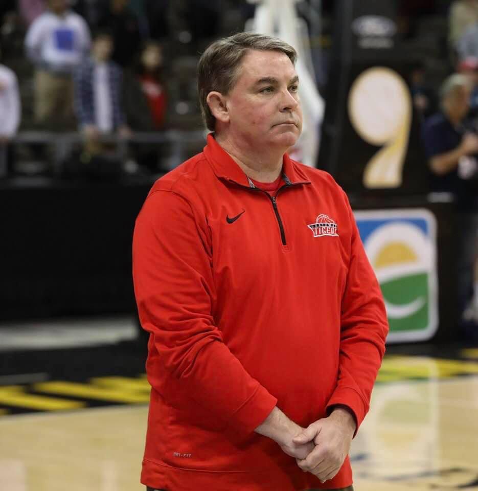 We are excited to announce a new addition to the Boys Coaching Staff for the 2023-2024 Season.   Richard Skinner will join the Panther Staff and serve as the Varsity Assistant.