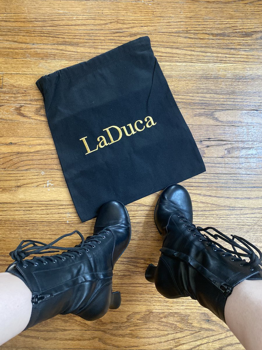 My past self always dreamed of owning a pair of these boots… I’m on cloud nine