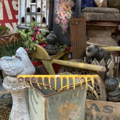VintageBeres's tweet photo. #NewProfilePic Join us Sunday, June 18th Dads Day in Davis Indoor/Outdoor Flea Market https://t.co/hIERgGAnPC