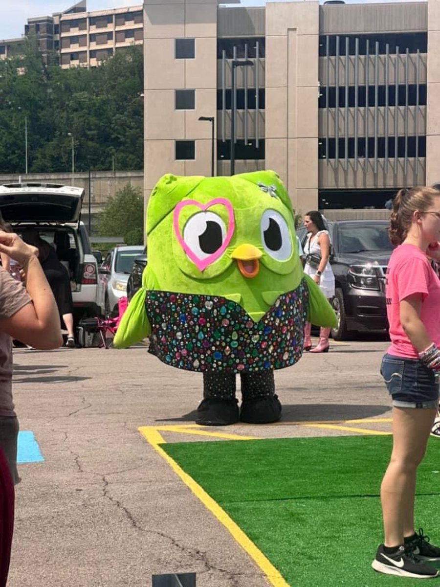 🏟️| <a href="/duolingo/">Duolingo</a> is attending #TSTheErasTour tonight!