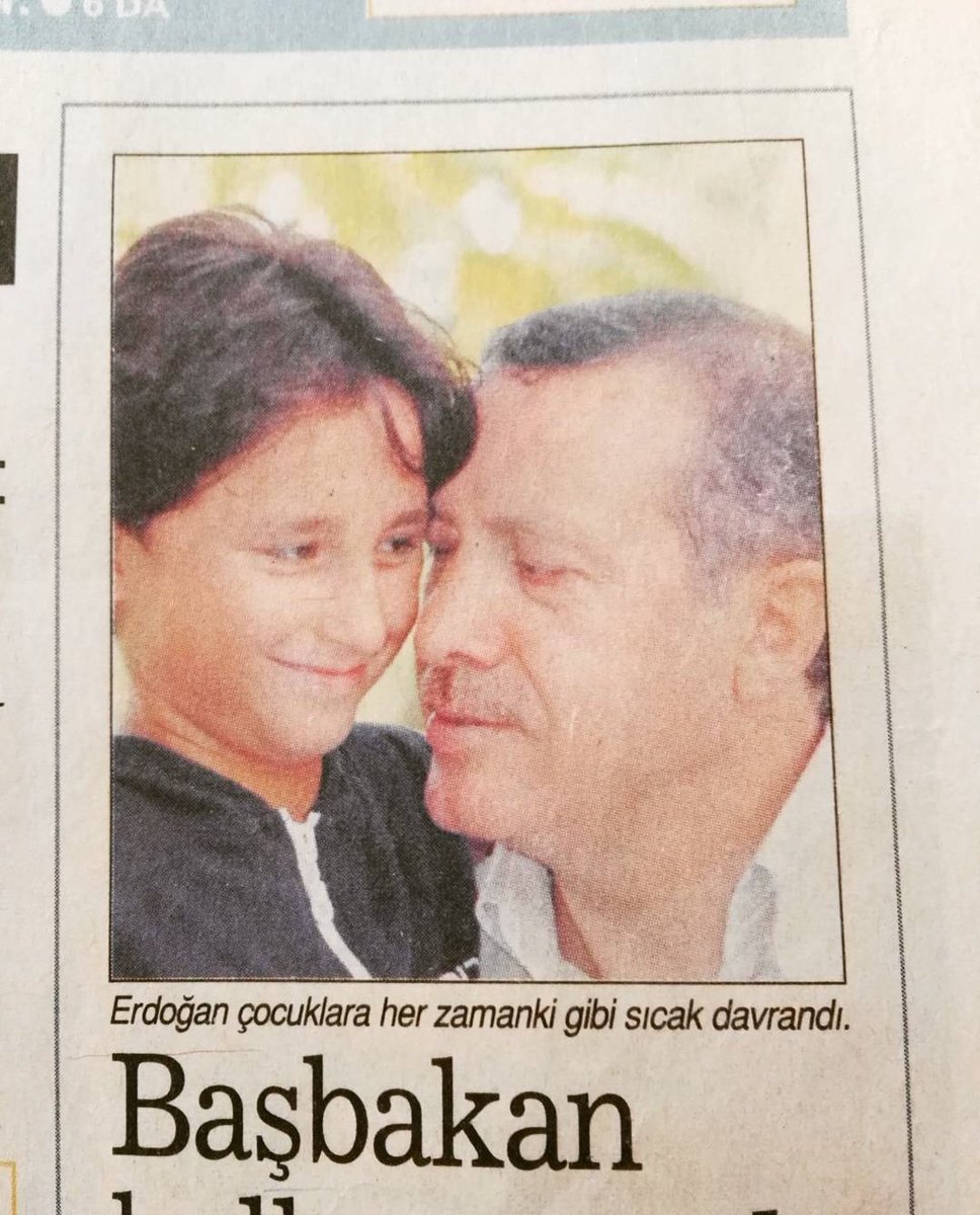 KUuygur's tweet photo. Bu da benim ilk ünlü etkileşimim 😅 İlk ve son da gazeteye çıkışım 🙈 @RTErdogan 18 sene önce Kemer/ Çamyuva https://t.co/NJ2bUwfxDm