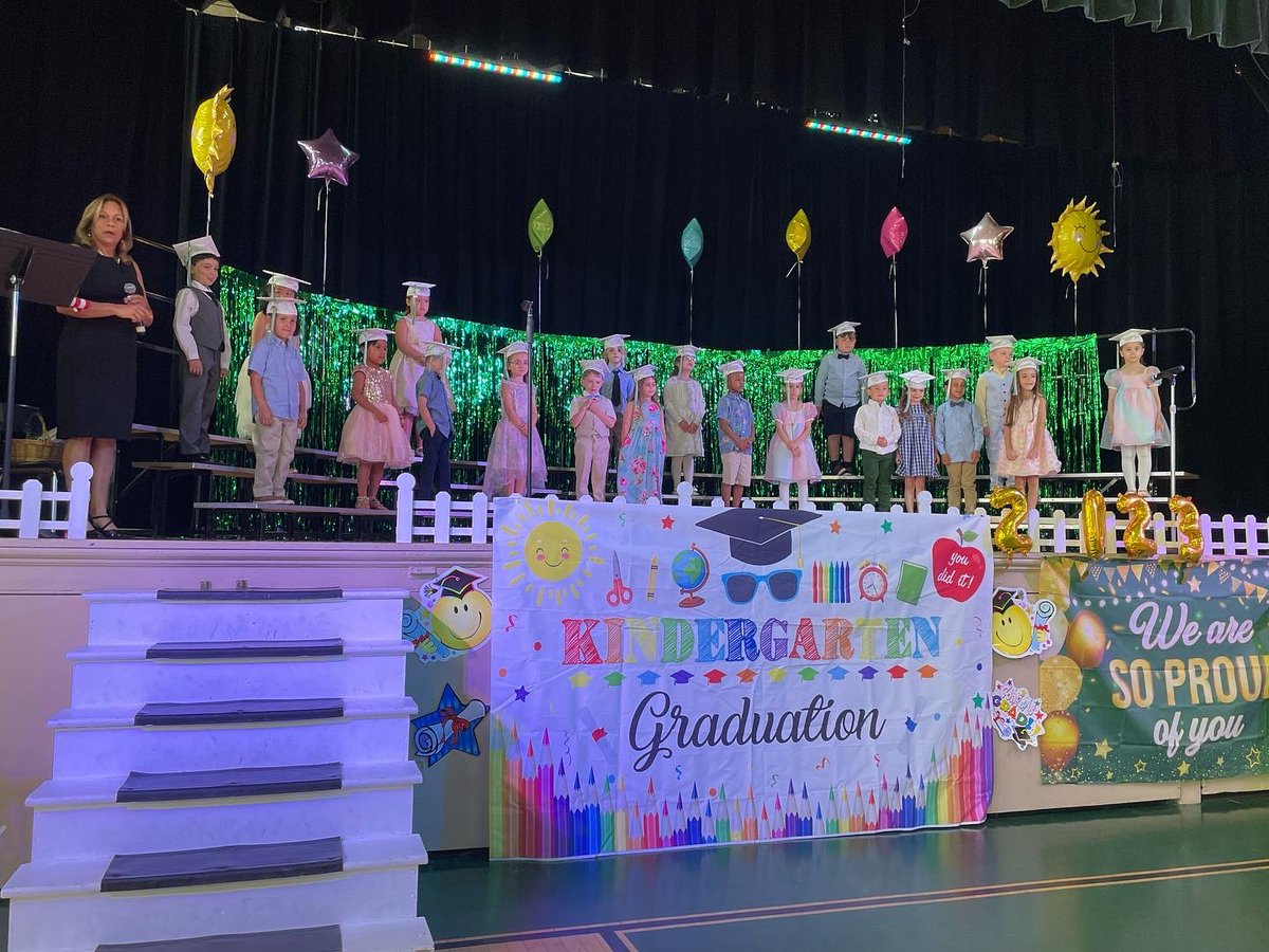 ¡Felicidades a los más pequeños de nuestras Escuelas!
Brillaran mucho en cursos superiores. ❤️
