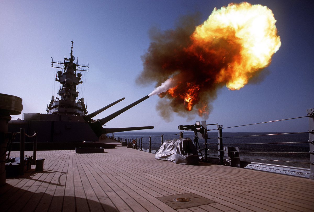 Boneyardsafari's tweet image. Caption? (USS Wisconsin BB-64 during Desert Storm) #bb64 #usswisconsin #desertstorm #battleship #aviationsafari #boneyardsafari