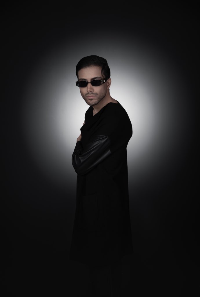 a_rahnavard's tweet photo. THE MATRIX PROJECT
PRESENT AND PRODUCE BY
MEHDI MEMAR ARTWORK X INDESCRIBABLE
Photographer: Mehdi Memar
Color: Indscribable Alireza Sardouei
Retouche: Amir Memar
Hair: Massein
Mua: Maeshmua
© 2023 JUNE - AHR
#matrix #photography #fashion #fashionmodel #modeling #dubaimodel https://t.co/mBXDjPXM8I