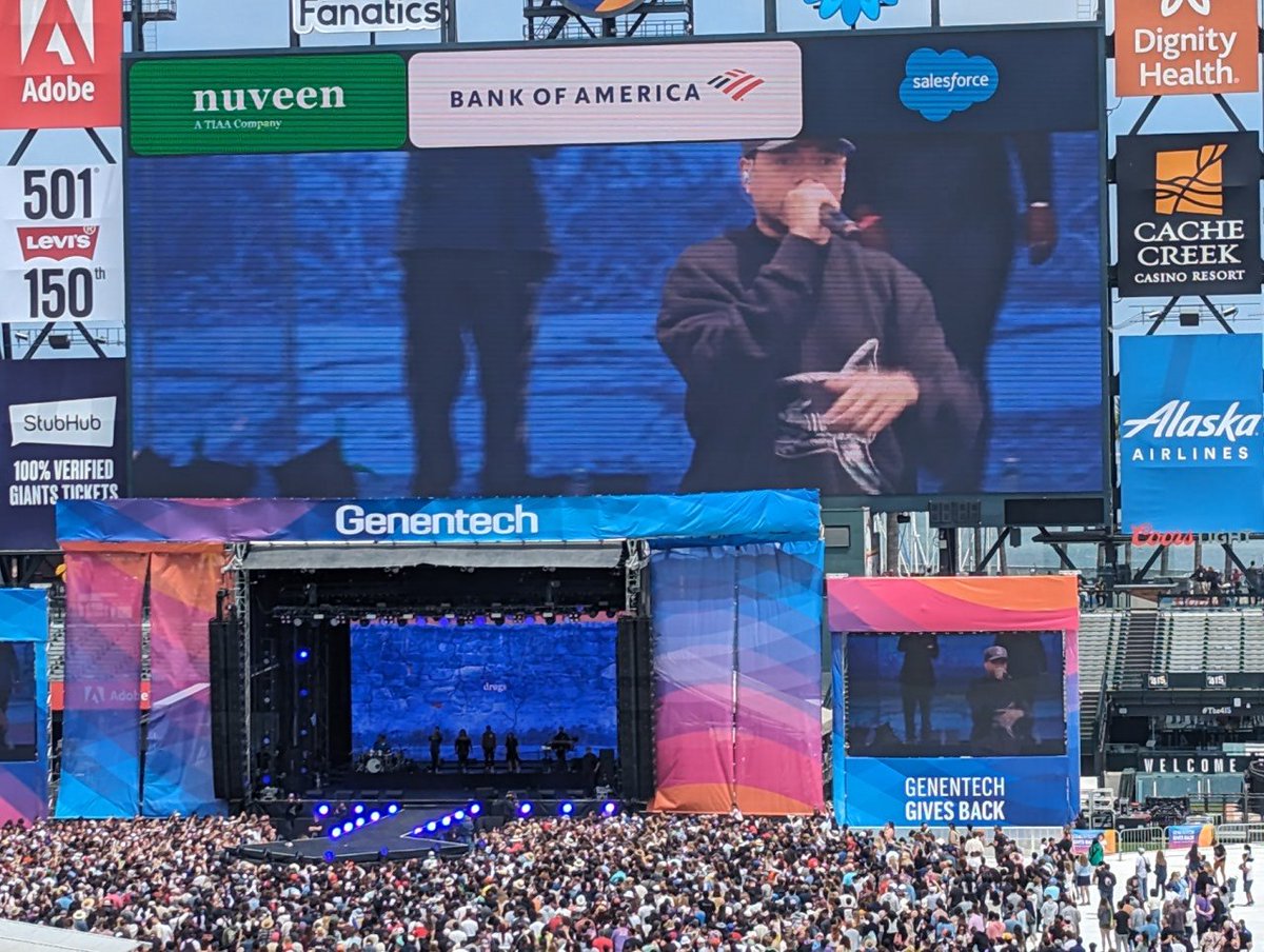 2nd act of the day. <a href="/chancetherapper/">Chance The Rapper</a> ! #genentechgivesback