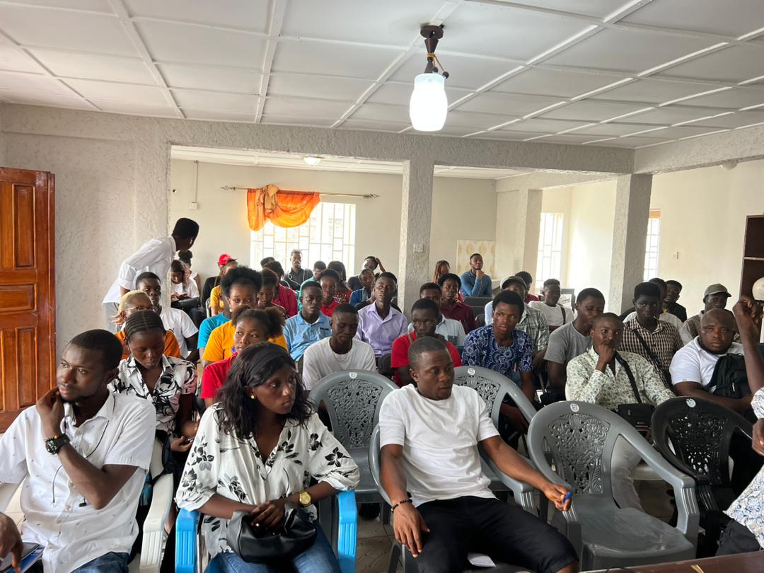 yacapsl's tweet photo. With support from the National Youth Commission, @UNDPSierraLeone, and other partners, we hosted 250 young people in a hybrid conference on peace and meaningful youth participation in the 2023 elections.
#MakePeaceWin https://t.co/5fhhudgh1X