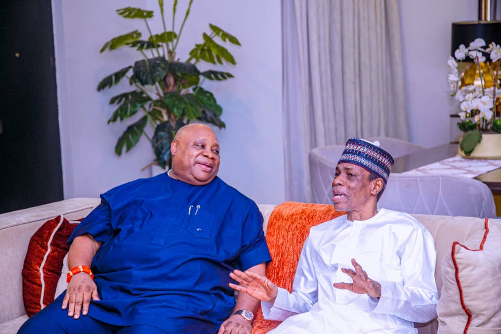 IfedolapoOsun's tweet photo. Photo News:

Governor Ademola Adeleke paid a courtesy visit to the Former Minister of Water Resources Barrister Mukhtar Shehu Shagari, today. https://t.co/Qp3qnQJqyg