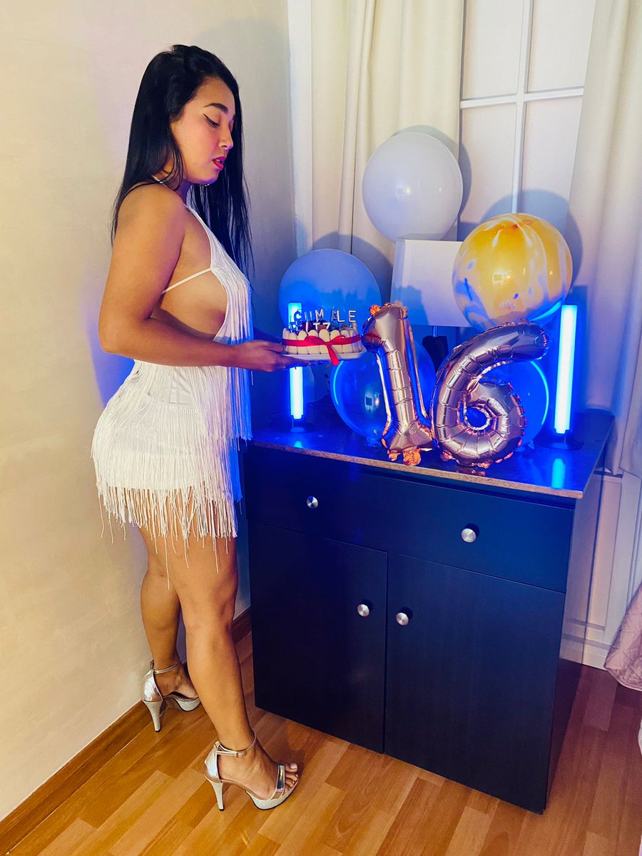 Salome_model's tweet photo. happy brithday 🎉🎊@Cam4
@Cam4_IT
@Cam4_ES
@Cam4es1
@Cam4_la
@latinascam4
#CAM4Bday #CAM4 let's celebrate together 👉https://t.co/hdzIwFd5IB https://t.co/1QlkZYp2xs