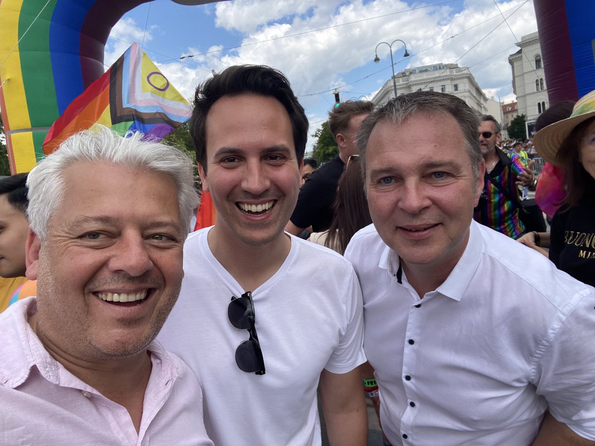 Progressive Mehrheit! 😘💪 ⁦@AndiBabler⁩ ⁦@chriswiederkehr⁩ #pride2023 ⁦@ViennaPride⁩