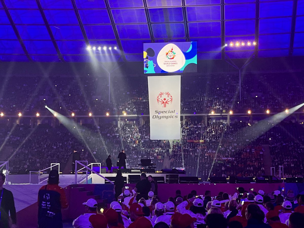 sowg_'s tweet image. The Special Olympics World Games have been officially opened by Federal President Frank-Walter Steinmeier. Beforehand, a diverse and colourful stage programme thrilled the spectators. #Berlin2023 #UnbeatableTogether