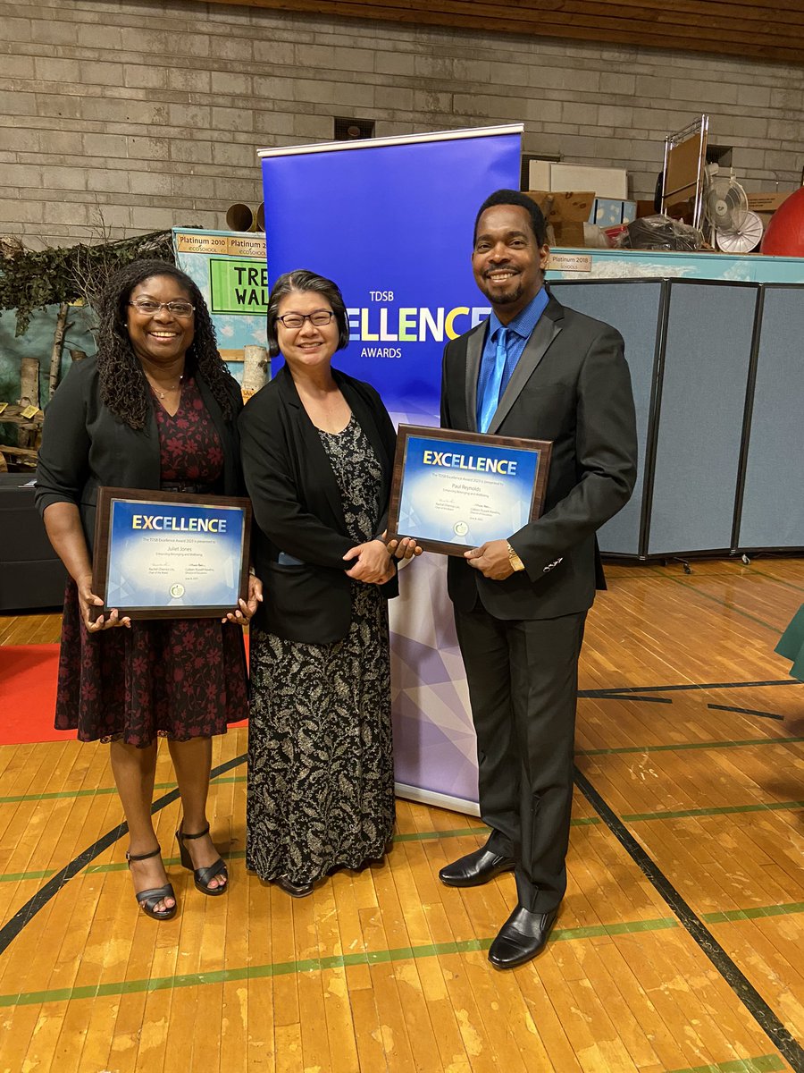 DriftwoodPublic's tweet photo. Driftwood’s School Community would like to extend congratulations to Principal Juliet Jones &amp; Vice Principal Paul Reynolds on being the recipients of the TDSB’s Enhancing Wellbeing &amp; Belonging Excellence Award! @tdsb_helen @schan_tdsb @TDSB_MHWB @TDSBServiceEx @MatiasdeD @tdsb https://t.co/OsukbFqFlA