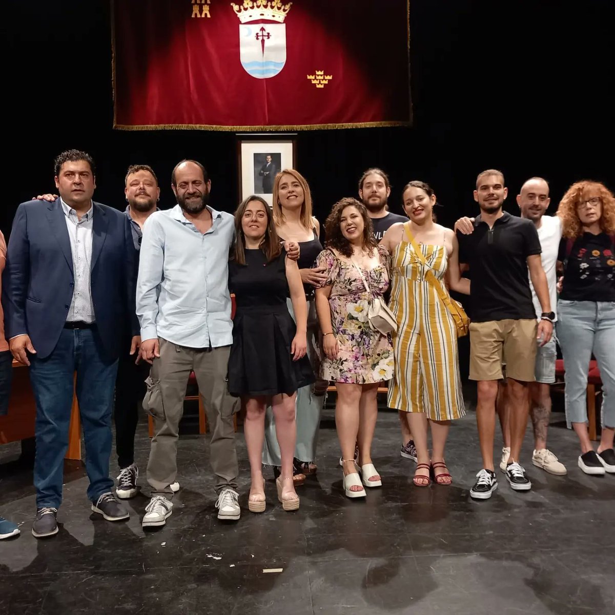 JLalvarezcast's tweet photo. Todos siguiendo la línea de ejemplo marcada por Pablo y Felipe.✊🤗🤗 ✊️ https://t.co/s4EPJfwZwL
