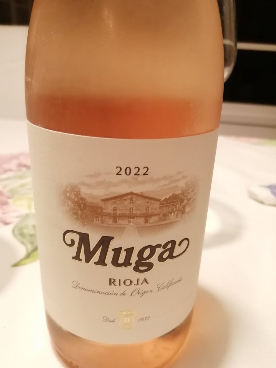 Fantastic rose wine from Muga. Perfect to resit 40 degrees in Seville
