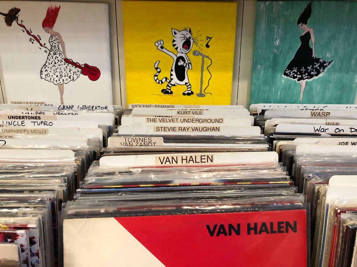jointpartners's tweet photo. #vanhalen #diverdown at @recordstopchs
@VH_History @GregRenoff @paltrowitz @VanHalenVault @VanHalenLyrics @TheMojoDojo90 @Roth_Army
@deans69Z @VanHalenVan5150 @van_halen_army @podcastwillrock @kramer_5150 @kelseyvanhalen @talkinvanhalen @vanhalenuk https://t.co/CiiuHPFi0j