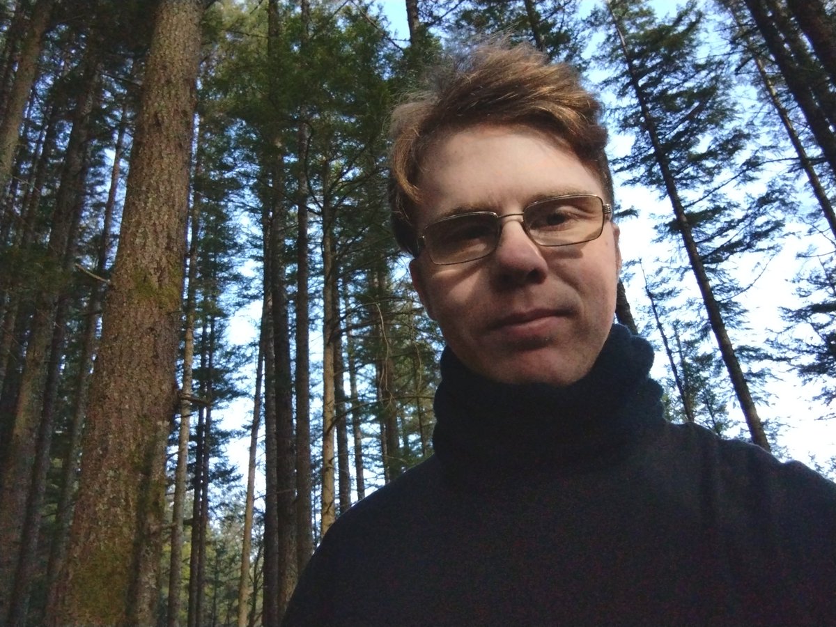 messagenorth's tweet image. I don&apos;t release music anymore if it can&apos;t pass a simple test. I have to be able to put the track on repeat for HOURS, and the song has to be good enough to still sound good after such a stress test. Of course, teardrop passed this awhileee ago and im so ready for thursday❤️.