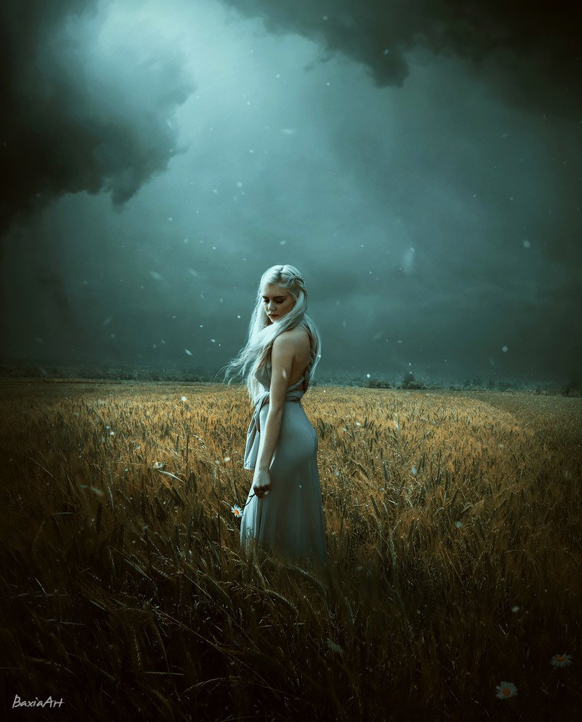 Glicine00153383's tweet photo. "C'è un momento in cui dal cuore qualcosa si stacca e cade. Lo riconosci subito. Non fa nessun rumore, ma il sangue gela e il cielo scappa da un'altra parte."
~Fabrizio Caramagna 

#NellaTemporaneità su #VentagliDiParole 

©️ Barbara Florczyk-Bartos https://t.co/luknJC8yZE