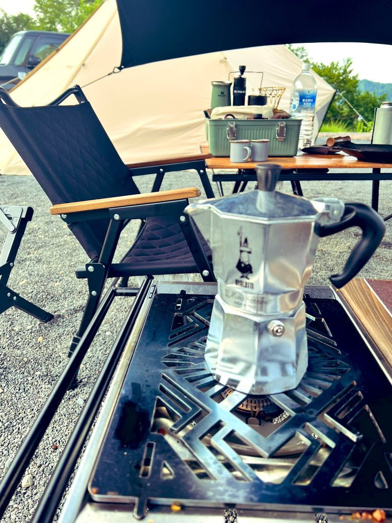 KAZZ_THANX's tweet photo. そろそろアイスコーヒーの季節かなー☕️

OKA-D-ARTさんのOD缶取付金具と、
LEZZARIさんのOD缶カバーの組み合わせが良い😁

#OkaDArt
#LEZZARI

#AlpenOutdoors #しろとりフィールド
#グルキャン #キャンプ #キャンプギア #キャンプ好きな人と繋がりたい #アウトドア #ガレージブランド #ガレブラ https://t.co/AHHcYGru7E