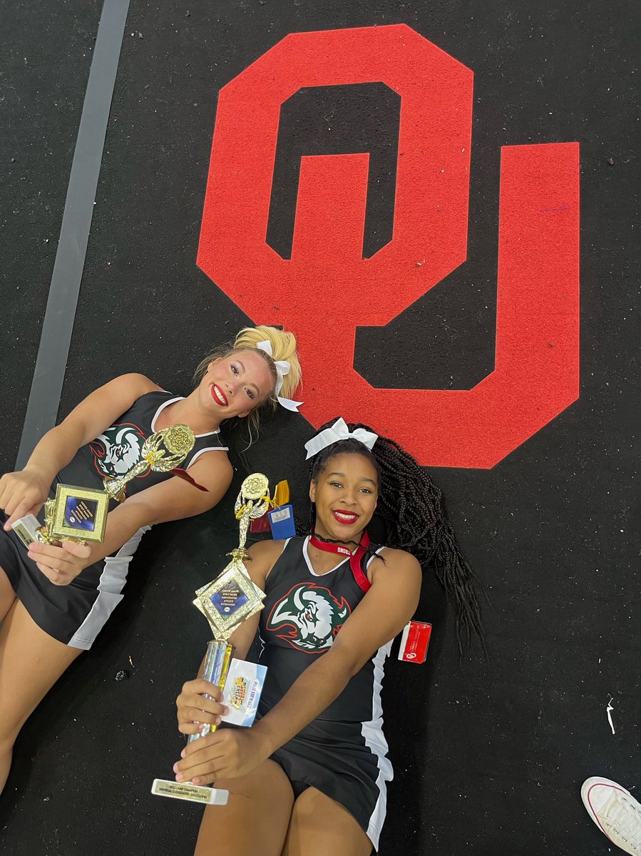 Thank you ⁦<a href="/OUcheer/">The OU Cheer Squad</a>⁩ for your hospitality!