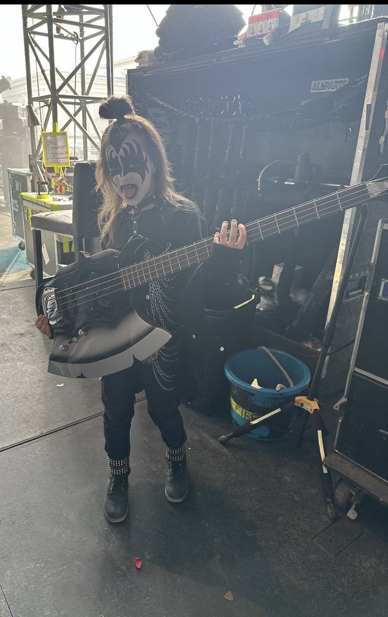genesimmons's tweet photo. A young fan in Munich, Germany. She was’t shy in the least. She was about 4 feet tall. And tonight, she was a rockstar. https://t.co/lV9g6Xlvke