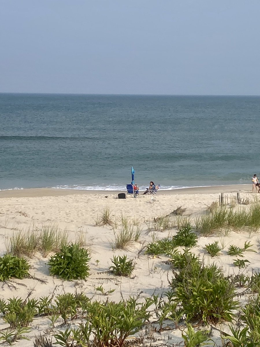 Conductor222's tweet photo. Morning in consecration rehearsal at Trenton cathedral, afternoon funeral, and now ready for our Mass on the Beach! #clergylife #parsoncarson #beachpriest #Episcopal https://t.co/wjsE7FCSoR