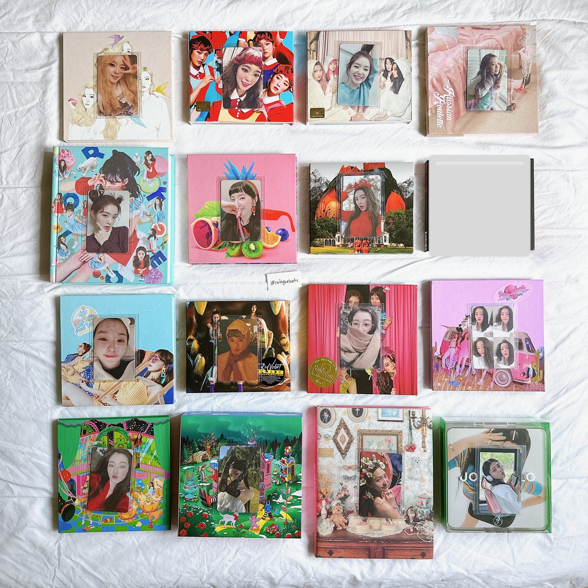 swingvelvets's tweet photo. WTS | MY 🇲🇾
Help RT 🙏🏻

- Red Velvet album + #IRENE &amp; #YERI photocard &amp; inclusions 
- #JOY Hello complete set

#pasarredvelvet #pasarrv #pasarluvies https://t.co/XlaIgRtDQJ