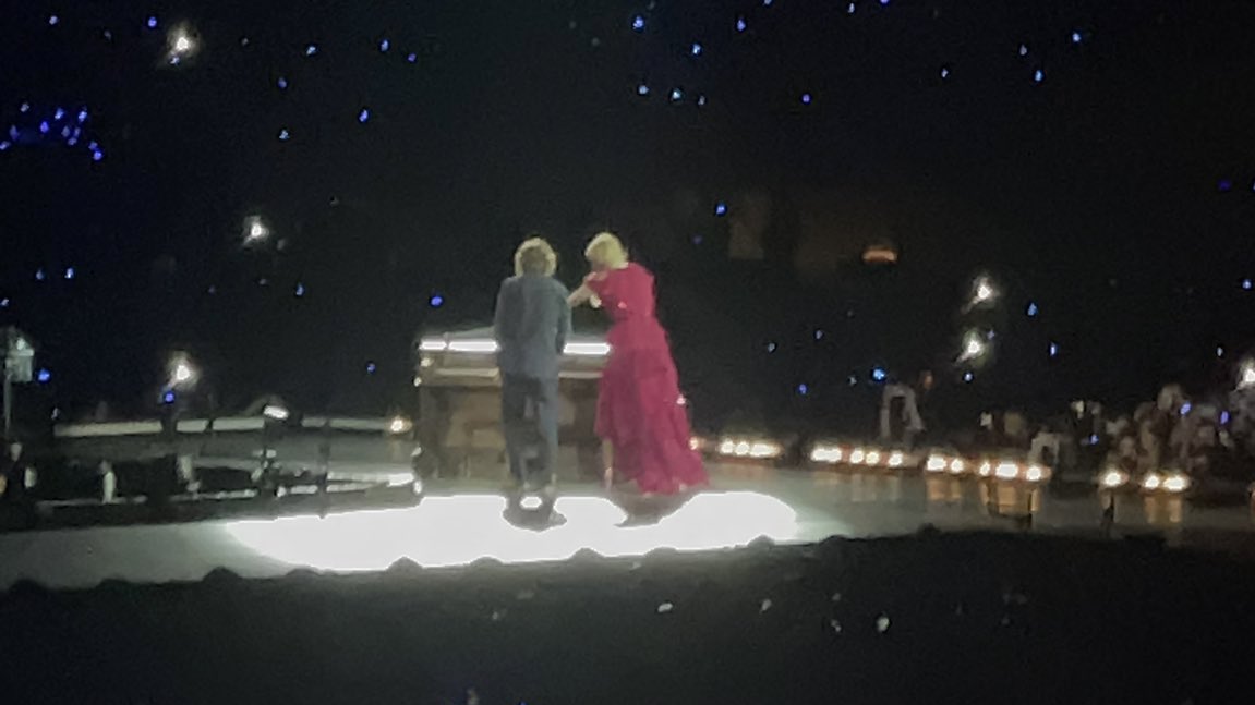 TSwiftNZ's tweet photo. 🎵 | Surprise song one is ‘Seven’ with @aaron_dessner! #PittsburghTSTheErasTour https://t.co/ADxOEFUaYz