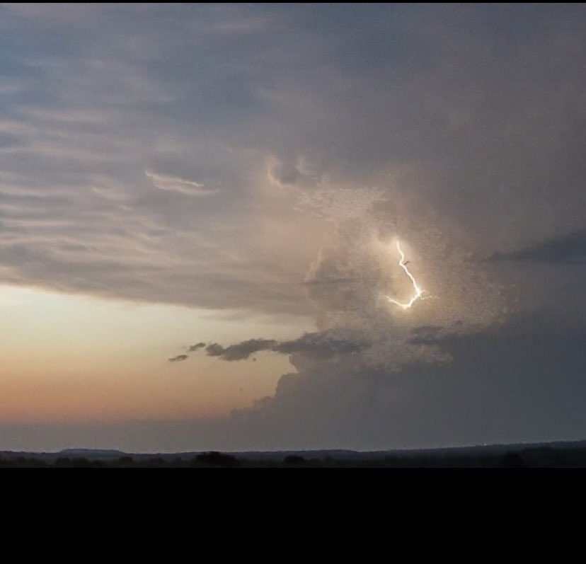Brittyarb's tweet image. Amazing view from the Serenity Ranch live cam in #radaromega looking towards the Witchita Falls storms earlier from Jermyn, TX. #radaromega @ryanhallyall @NWS @RadarOmega @BenSmith_WHNT @BluekandyWX