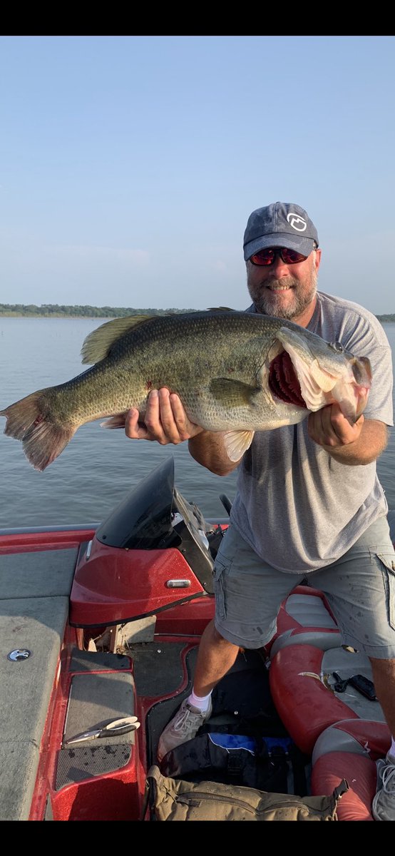 New PB!  12.18lbs Louisiana giant!!  #Wearefishing