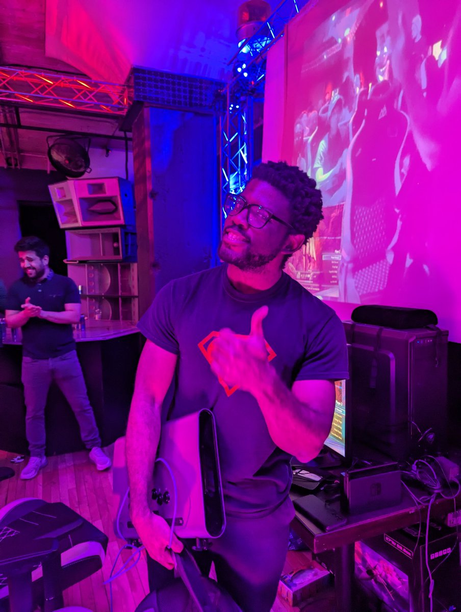 Congratulations to <a href="/FluxWaveZ/">FluxWaveZ</a> in winning the first #Montreal #sf6 tournament!