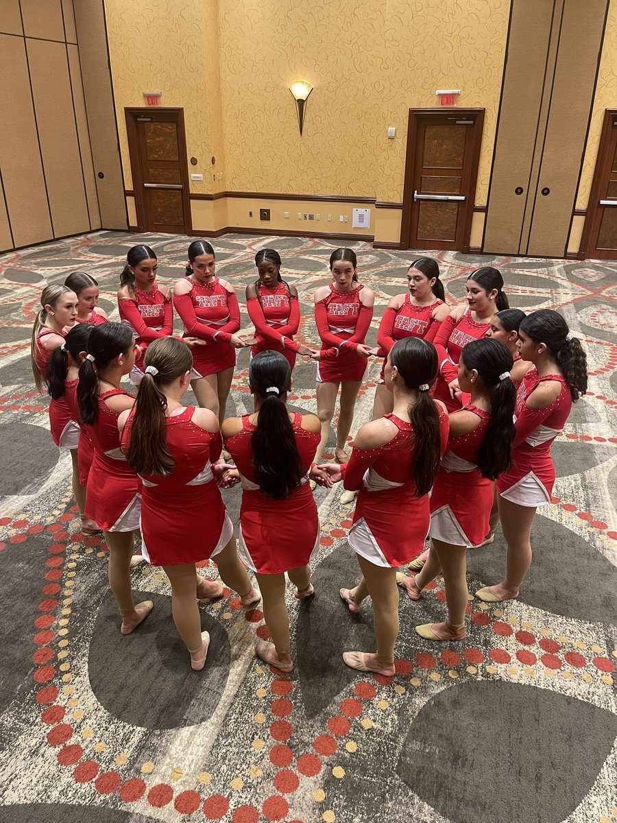 THSHighsteppers's tweet image. Day 1 of line camp is going great!! ❤️🤍 #HomeRoutine