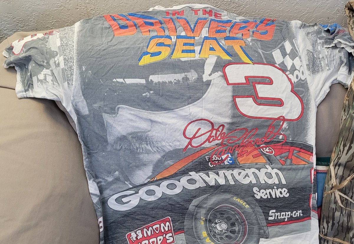 CPhelps21's tweet photo. Please, please tell me I hit the holy grail of @DaleJr #1 most wanted retro t-shirt? My Dad rocked this shirt so hard. It was his absolute favorite. https://t.co/EcVa3LDzYk